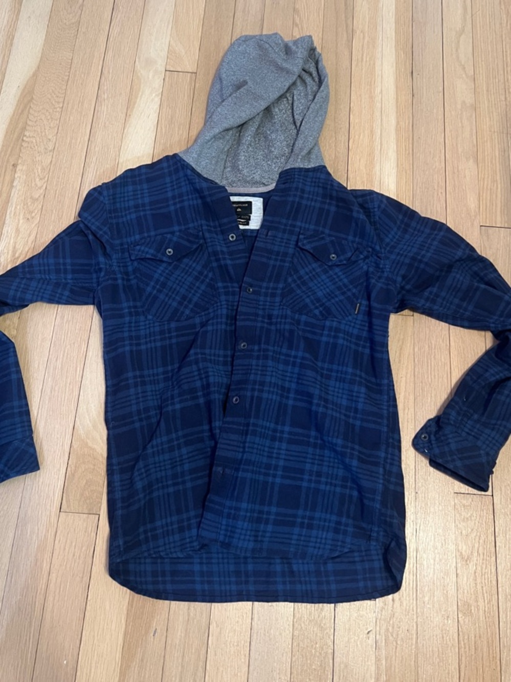 Quick Silver youth XL Regular Fit Hooded Button down Flannel Blue Plaid Shirt